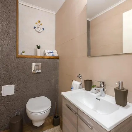 New La Barca Old Town Apartment *