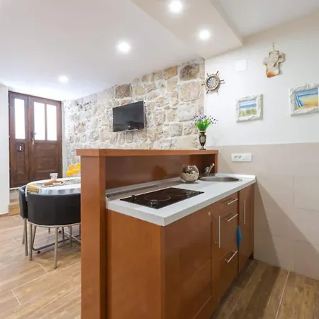 New La Barca Old Town *